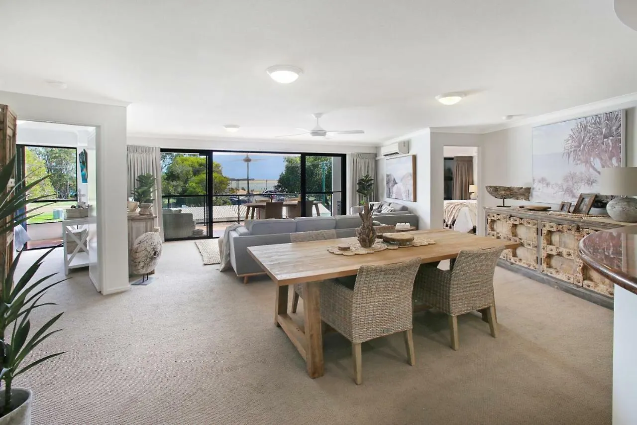 Cotton Tree, Absolute Waterfront & Stunning Views Apartment Sunshine Coast